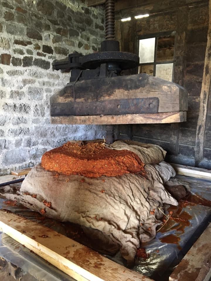 Antique Farm Press in France (photo by Ed Calipel)