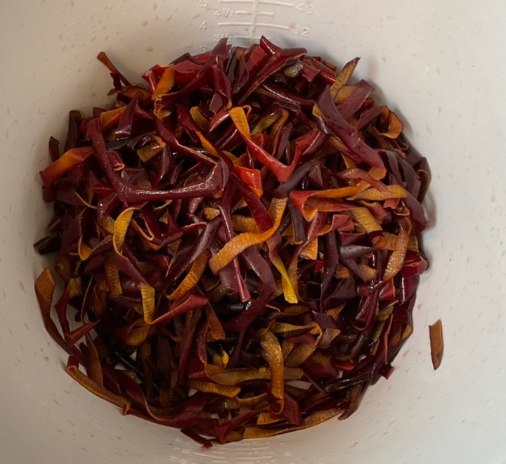 Frozen Apple after 1 Minute of Microwaving